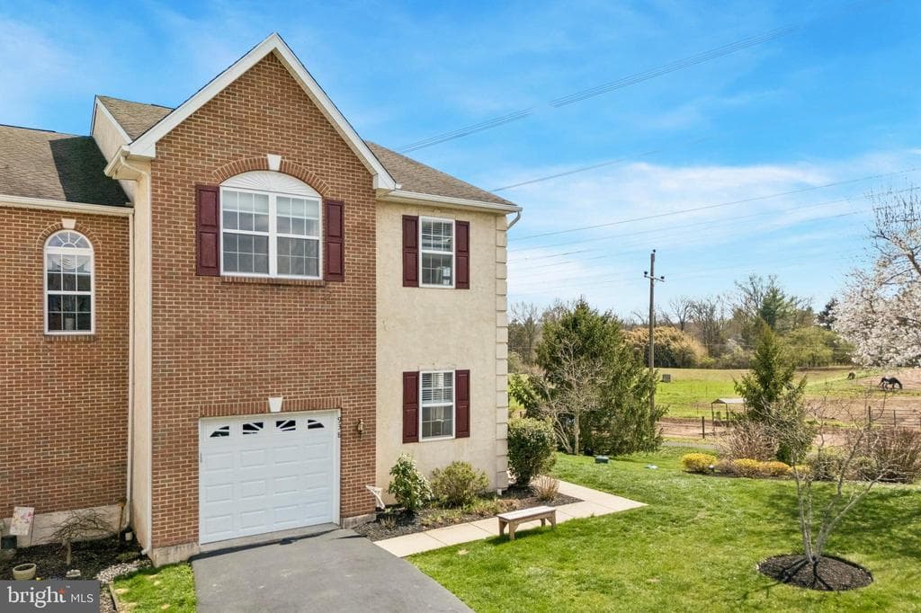 938 Cholet Drive photo 1