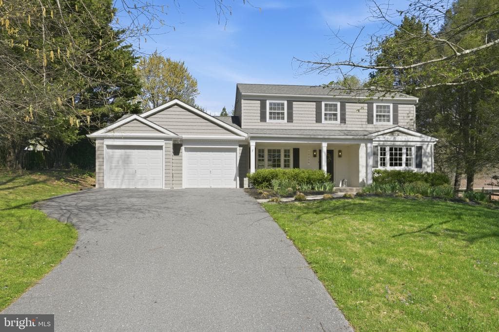 10208 Cabery Road photo 1