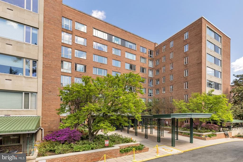 4301 Massachusetts Avenue NW #4001 photo 1