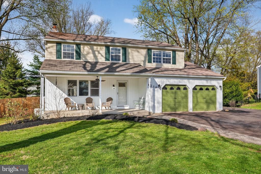 1210 Hunter Hill Drive photo 1