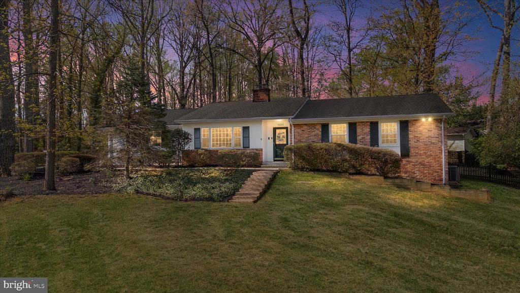 1050 Garywood Lane photo 1