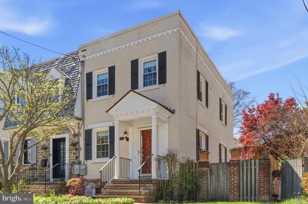 4228 40th Street NW photo 1