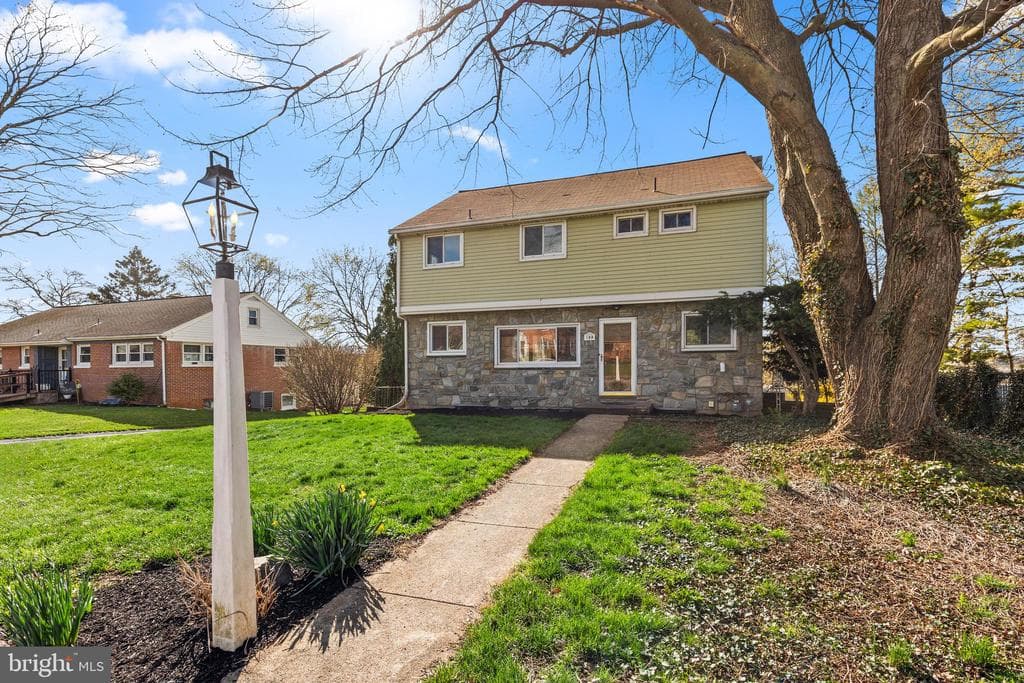 188 Hillcrest Road photo 1