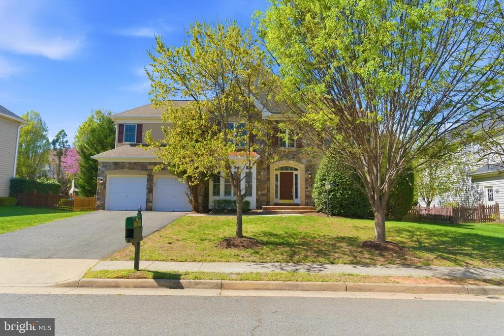 903 Tinsman Drive NE photo 1