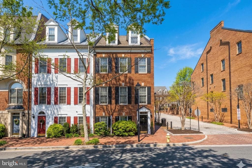 414 N Royal Street photo 1
