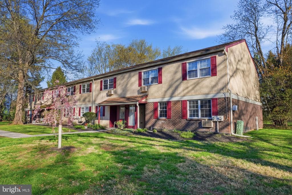178 Elephant Road photo 1