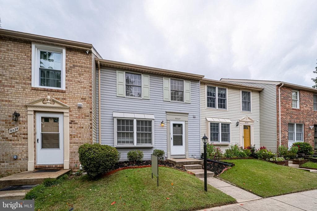 9227 Sheffield Hunt Court photo 1