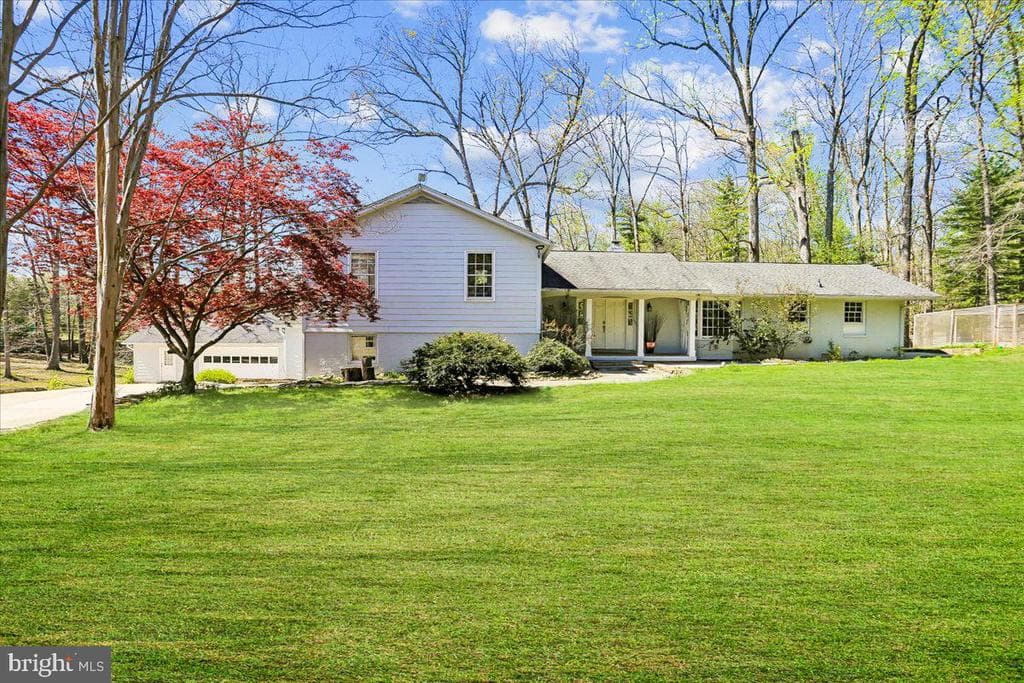 14400 Jones Lane photo 1