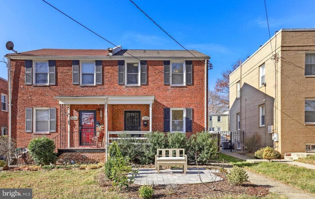 5018 12th Street NE photo 1