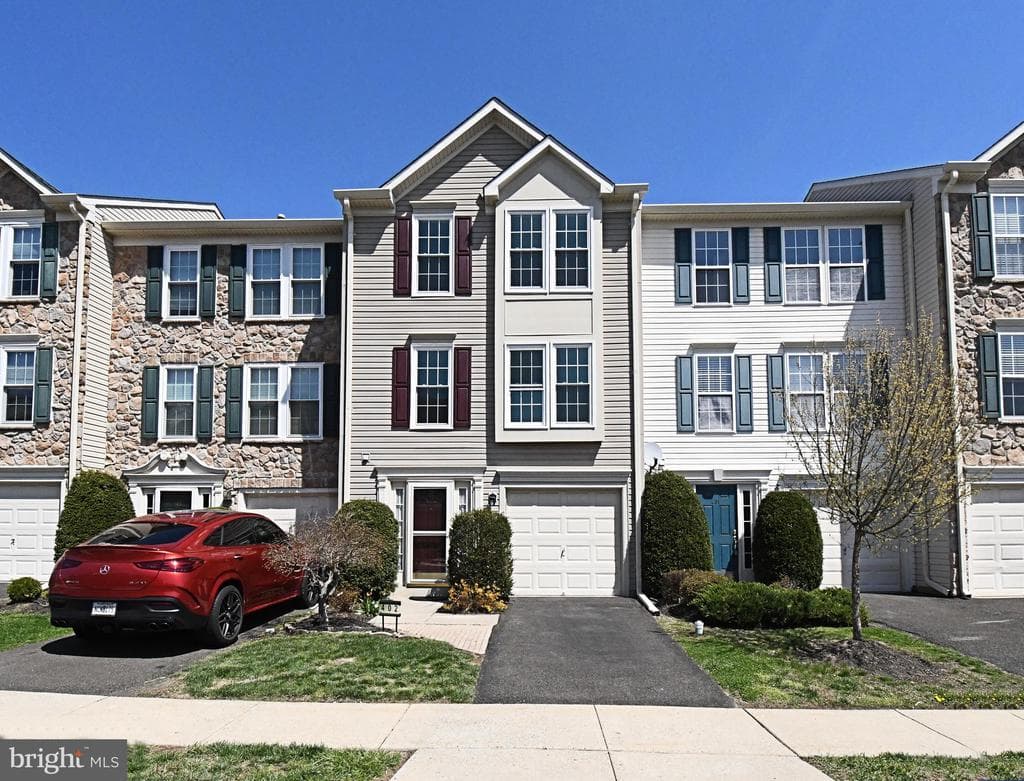 402 Jene Court photo 1