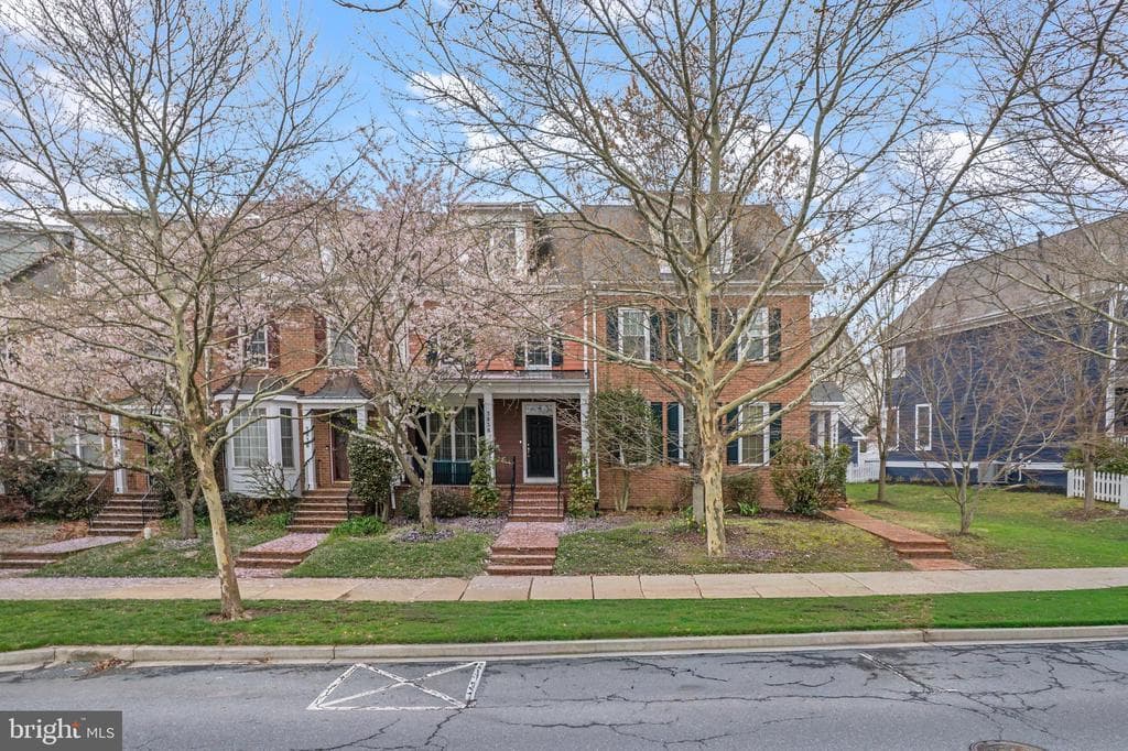3838 Carriage Hill Drive photo 1