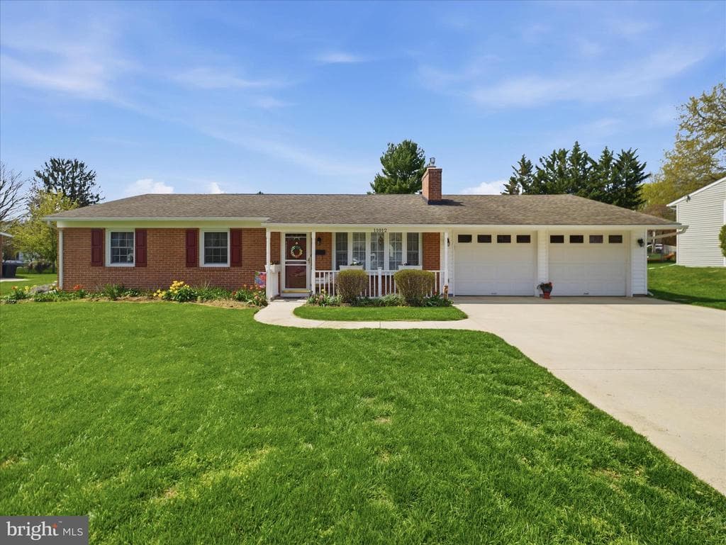 11012 Coventry Lane photo 1