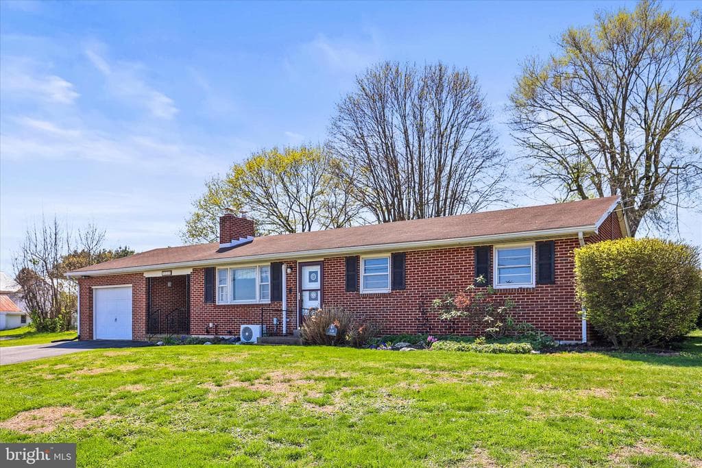 3530 E Prospect Road photo 1