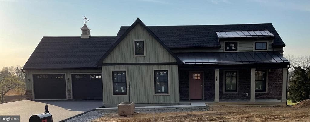 115 Maple Lane photo 1