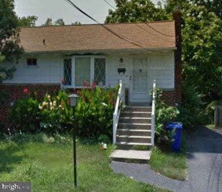 8434 Potomac Avenue photo 1
