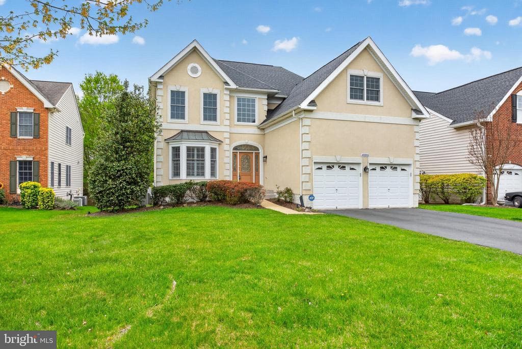 43355 La Belle Place photo 1