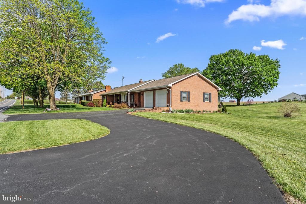 4243 Hammonds Mill Road photo 1