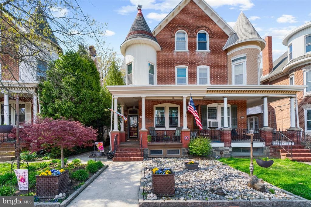 127 N Reading Avenue photo 1