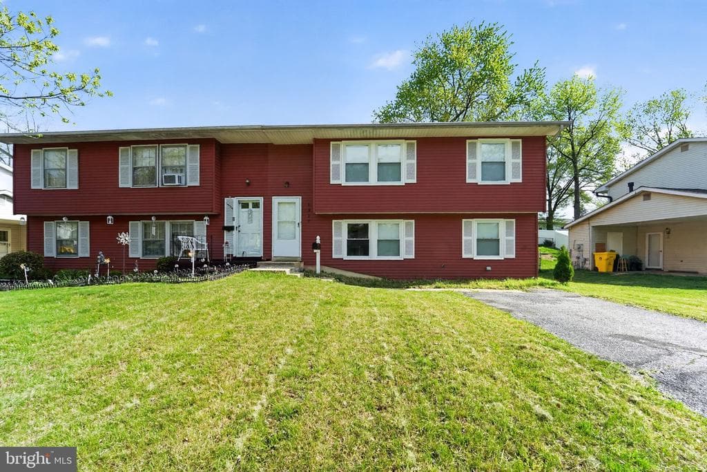 1327 Passage Drive photo 1