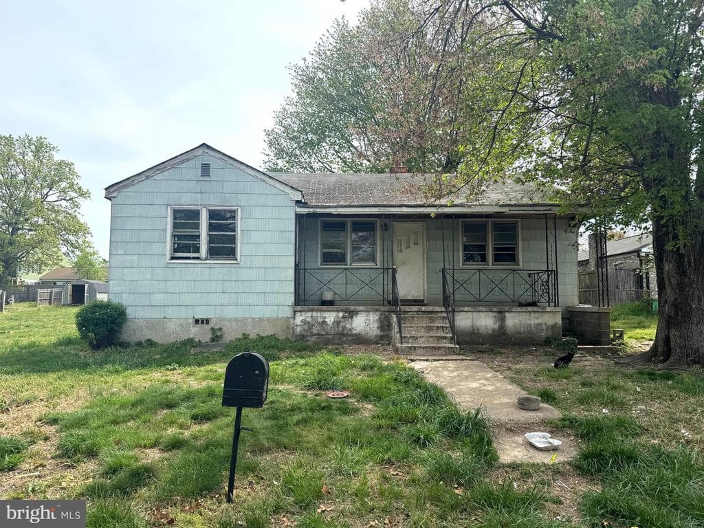 3308 Oak Street photo 1