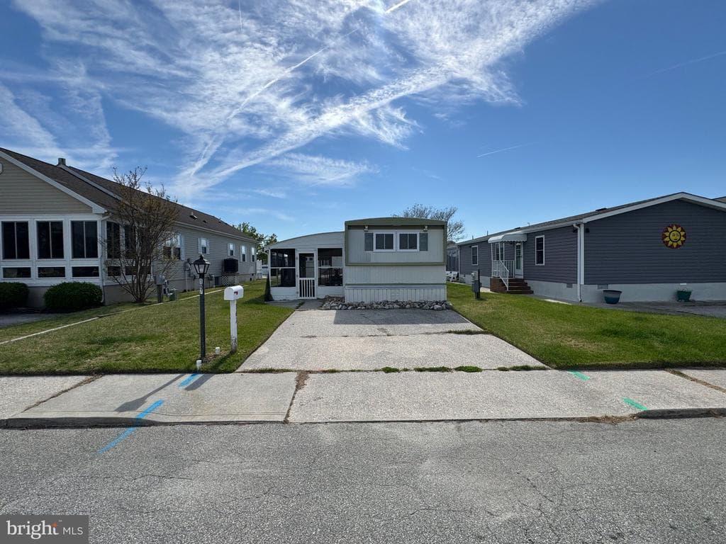 167 Sunshine Lane photo 1