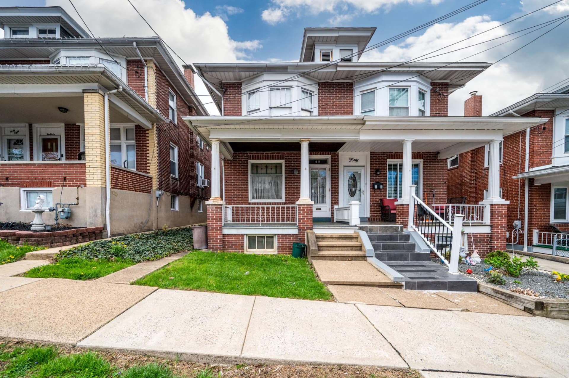 42 Crestmont Street photo 1