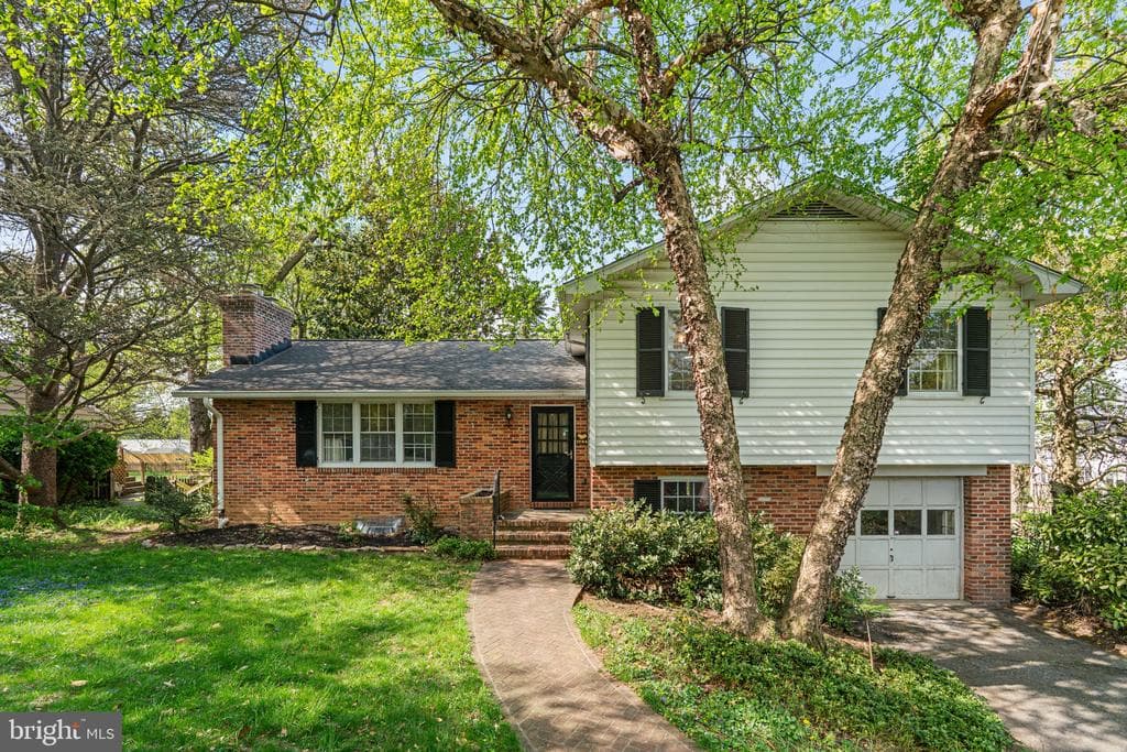 2209 Belleview Road photo 1