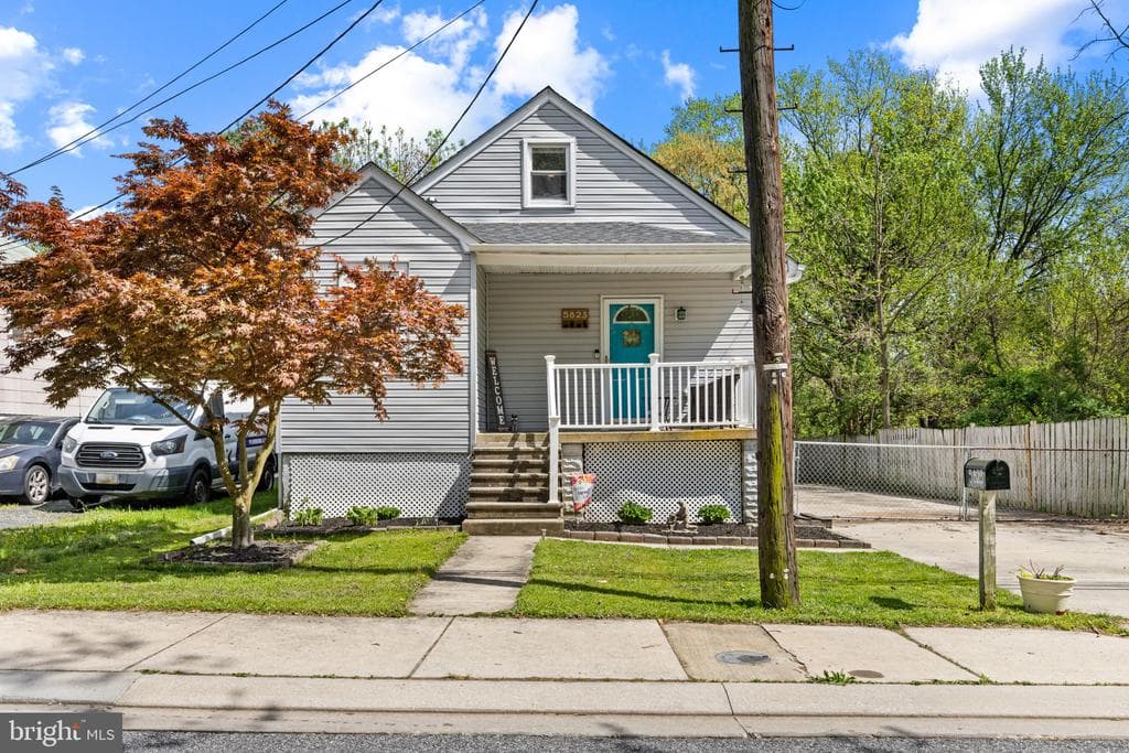5823 Westwood Avenue photo 1