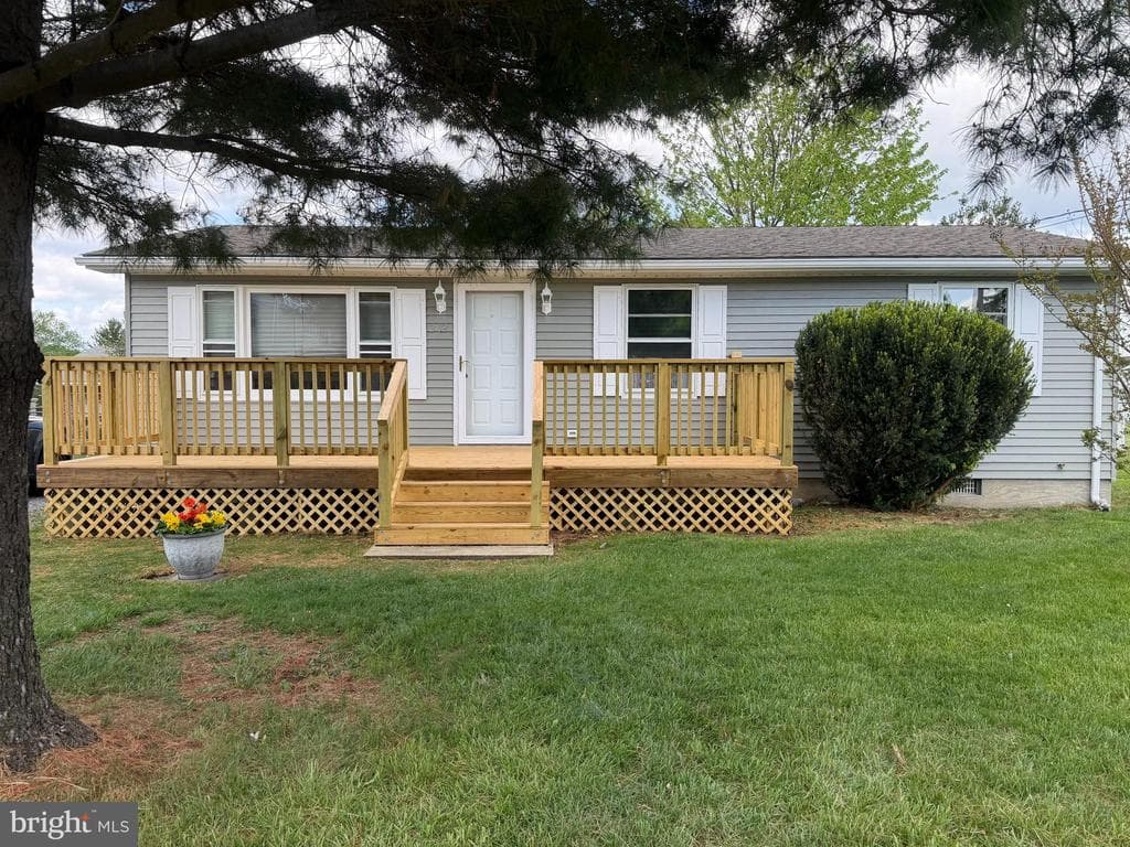 202 Jasmine Lane photo 1