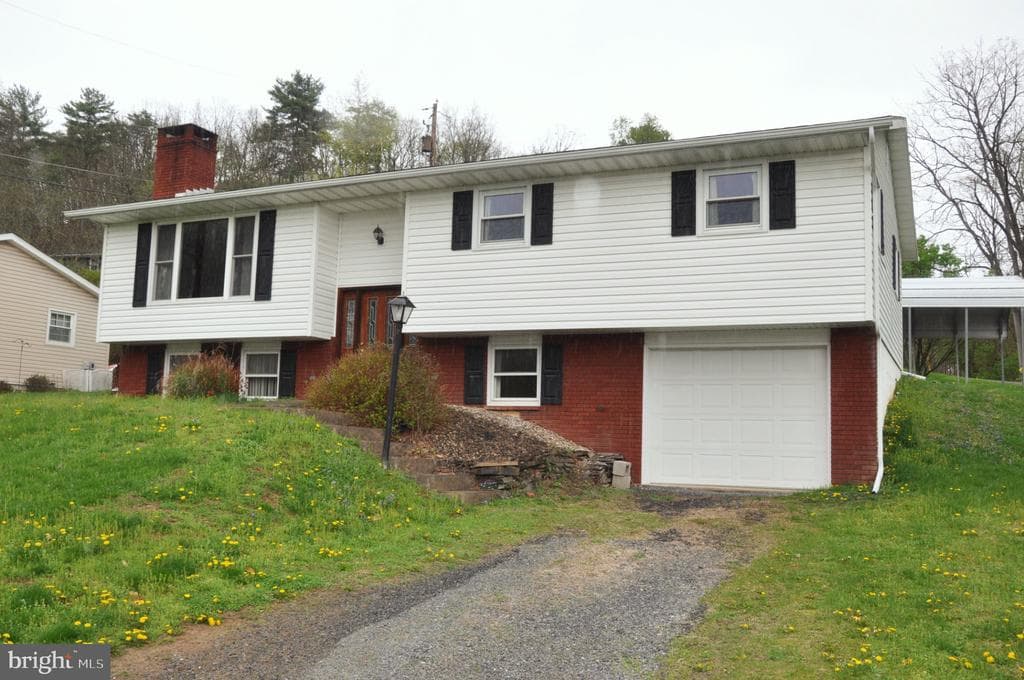 16 Beech Lane photo 1