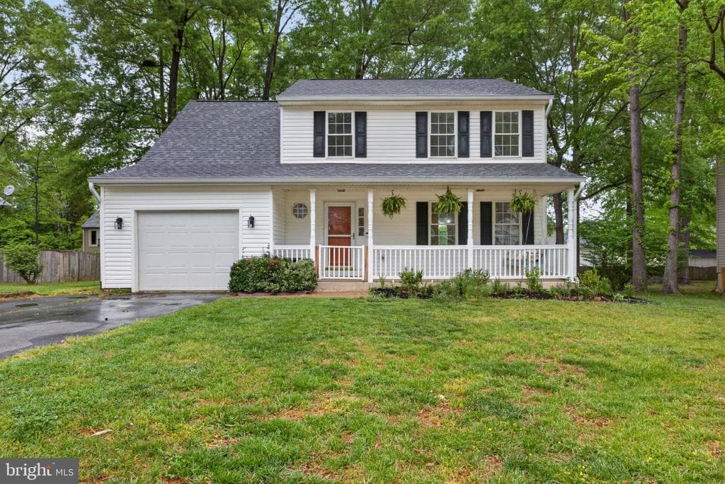 10111 Sharon Springs Drive photo 1