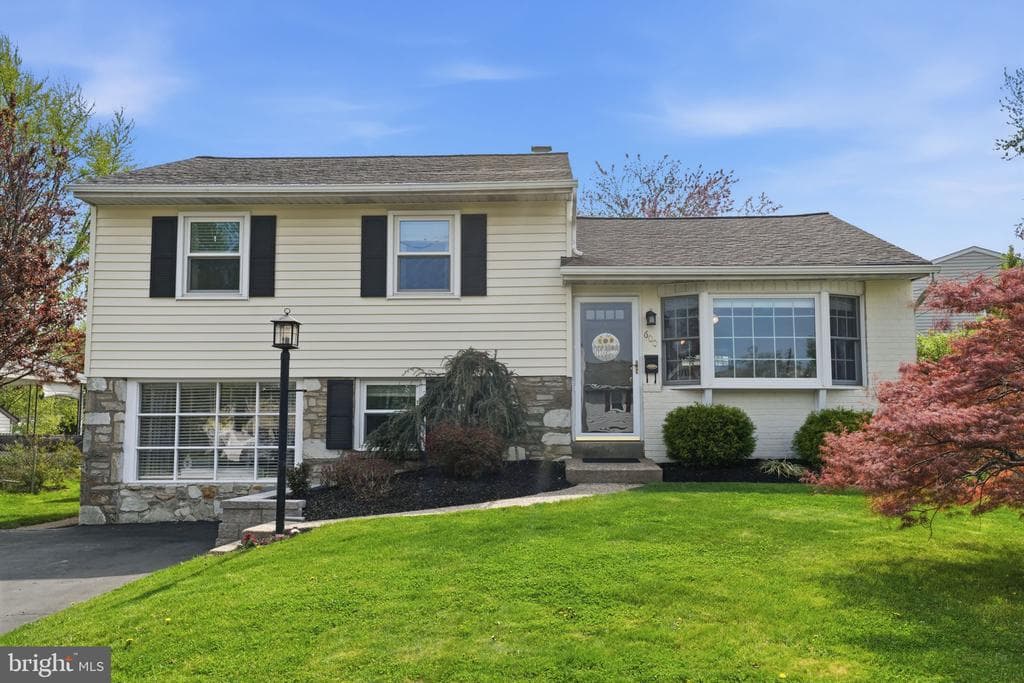 600 Bryant Lane photo 1