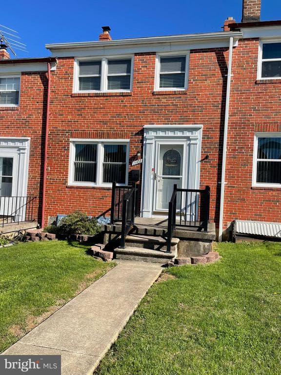 1407 Barrett Road photo 1