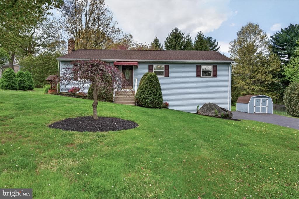 104 Nordick Drive photo 1