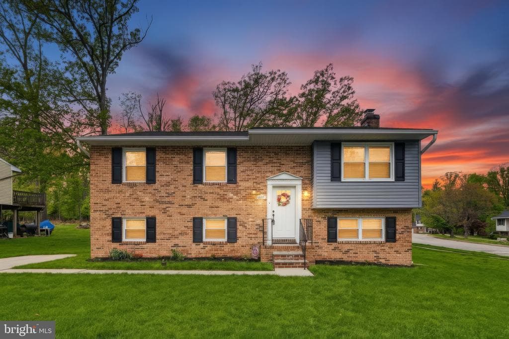 6807 Upper Mills Circle photo 1