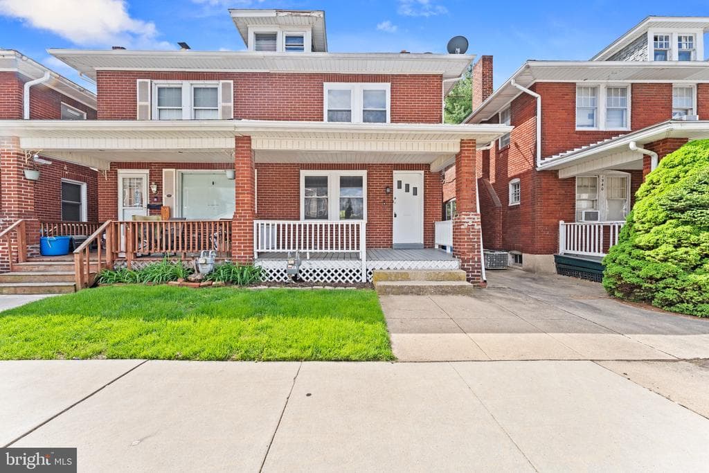 1514 W Philadelphia Street photo 1