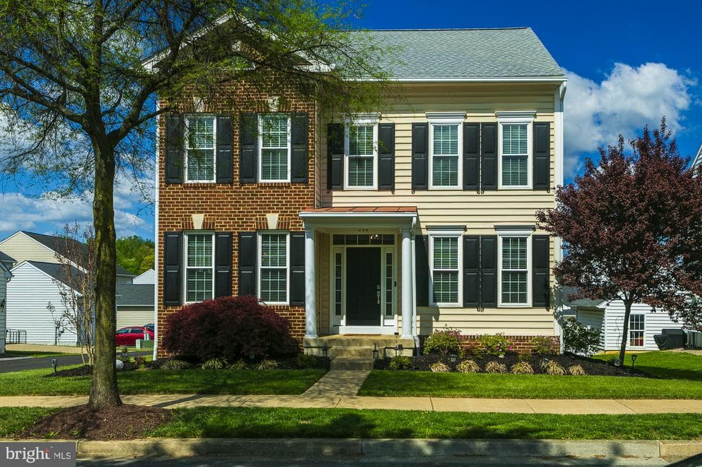 334 Calmes Street photo 1