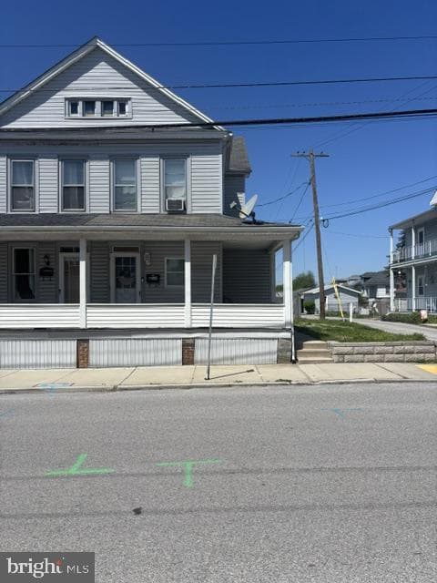 35 W Hanover Street photo 1