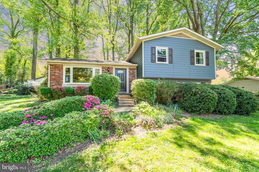 10927 Decatur Drive photo 1
