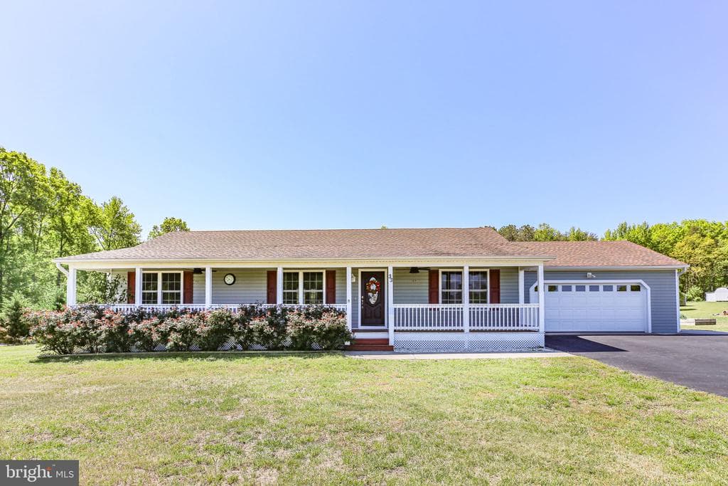 33 Austin Way photo 1