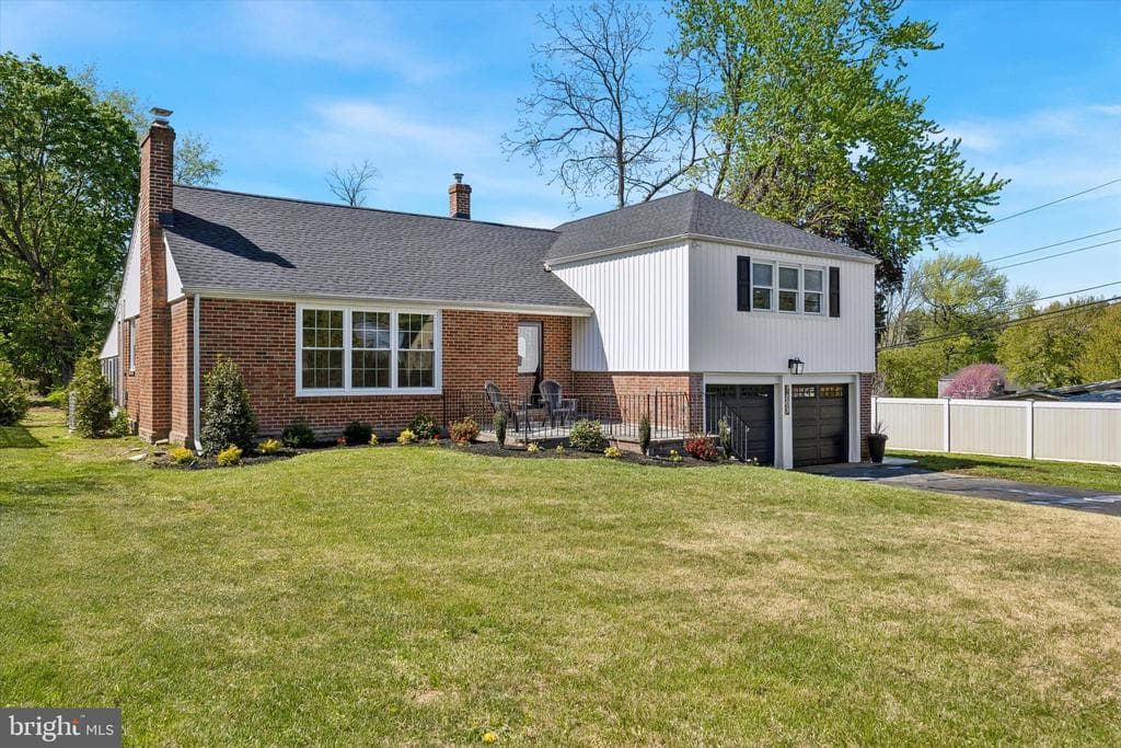 1803 Harris Road photo 1