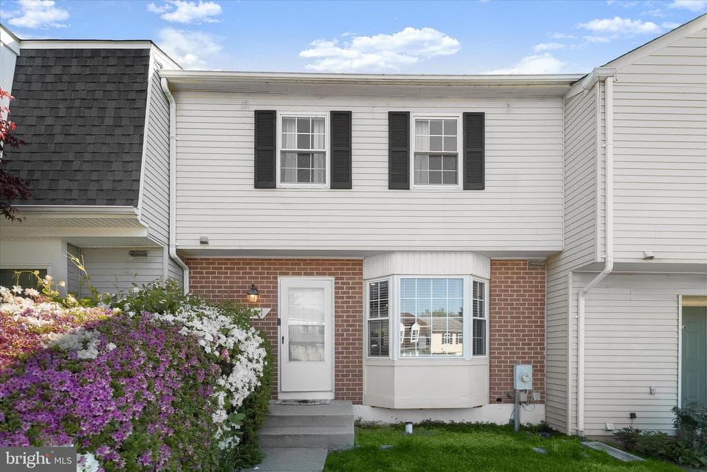 8611 Kelso Terrace photo 1