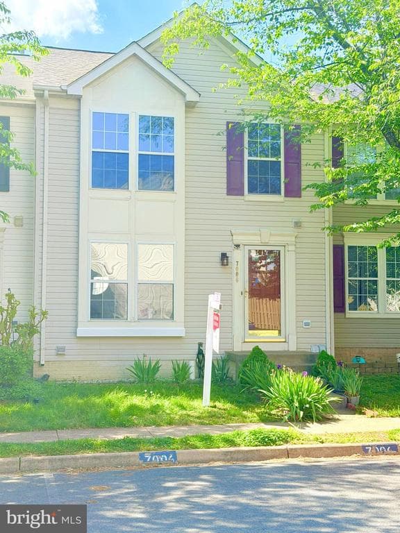 7006 Rogue Forest Lane photo 1