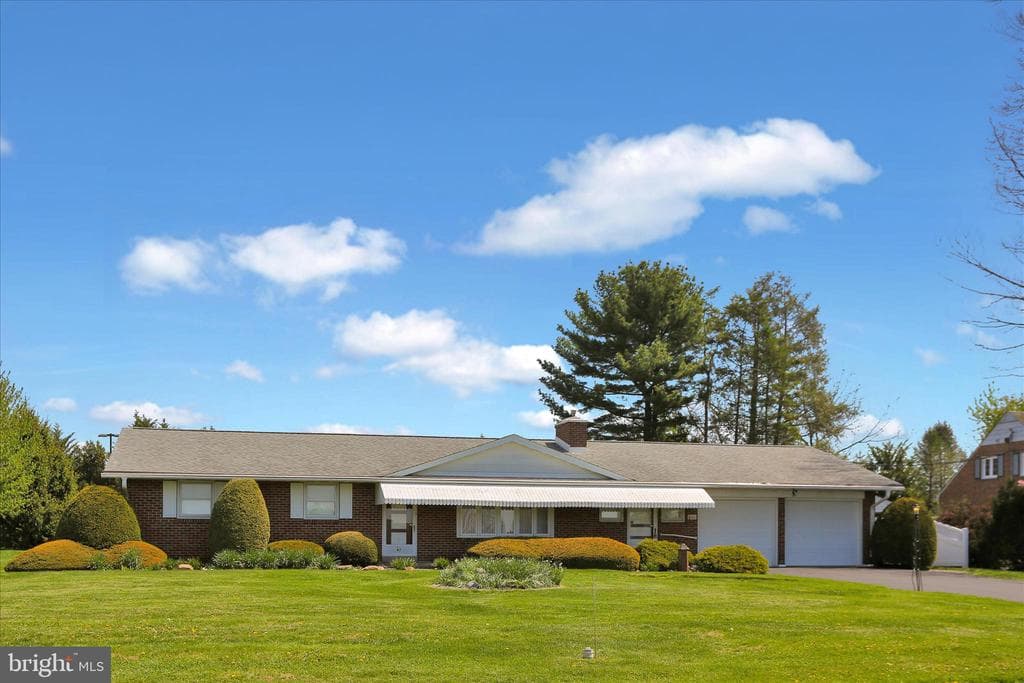 417 Sharadin Road photo 1