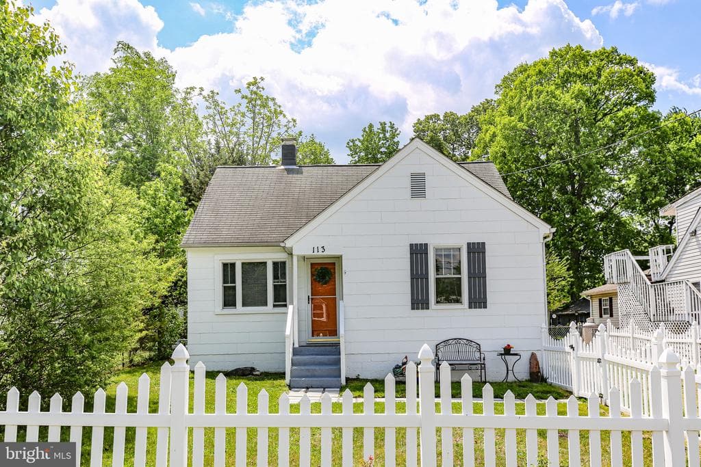 113 Hill Street photo 1