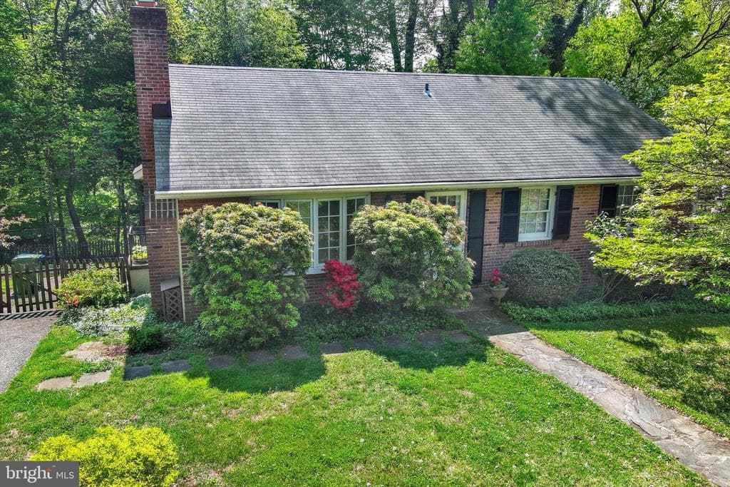 403 Old Orchard Road photo 1