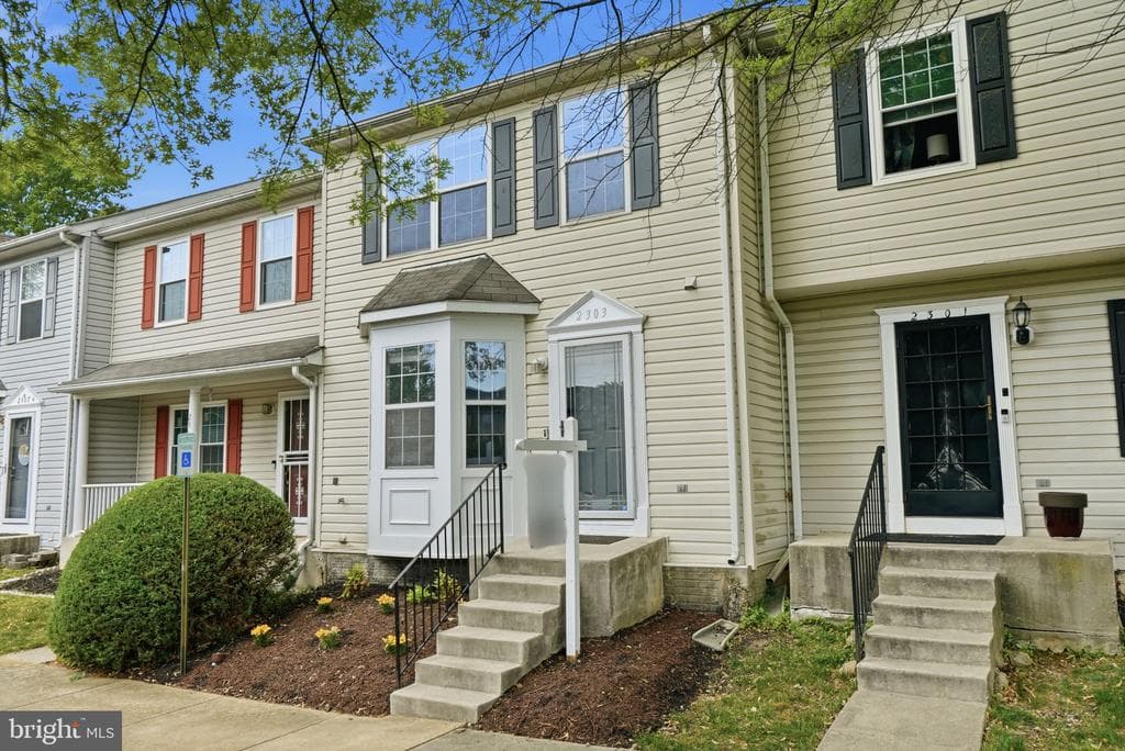 2303 Seton Way photo 1