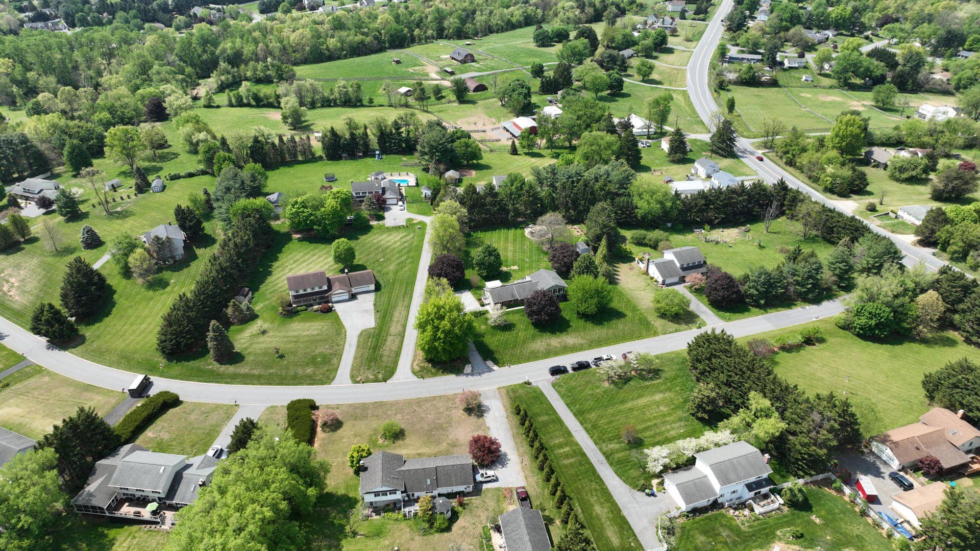 2655 Gilbert Road photo 1