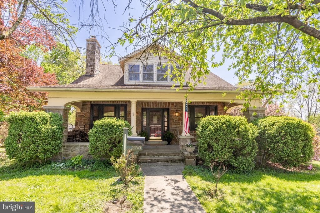 260 W Evergreen Street photo 1