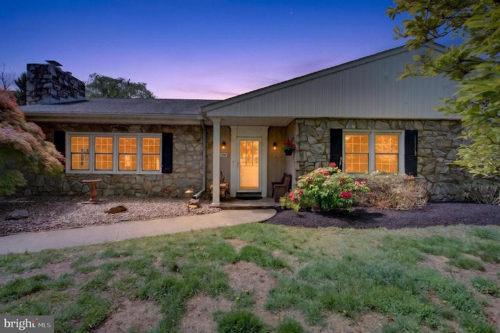 300 Sanatoga Road photo 1